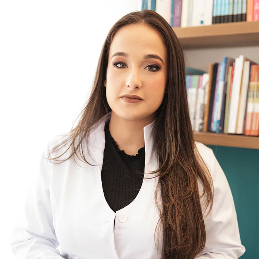 Dra. Adrianna Buzatti Viana